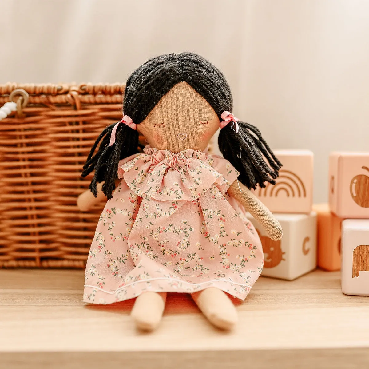 Alimrose matilda asleep awake posy heart