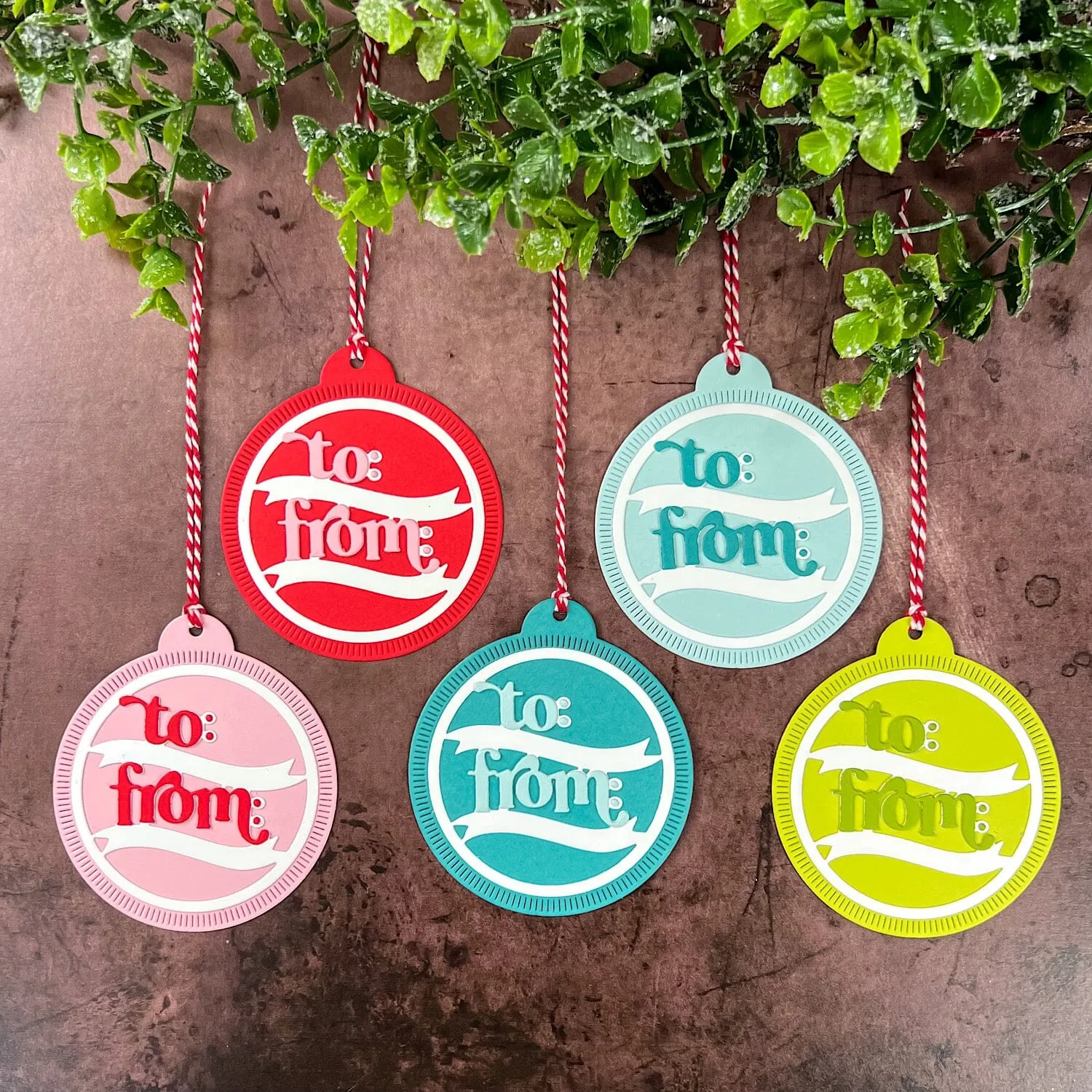 Banner Gift Tag Die