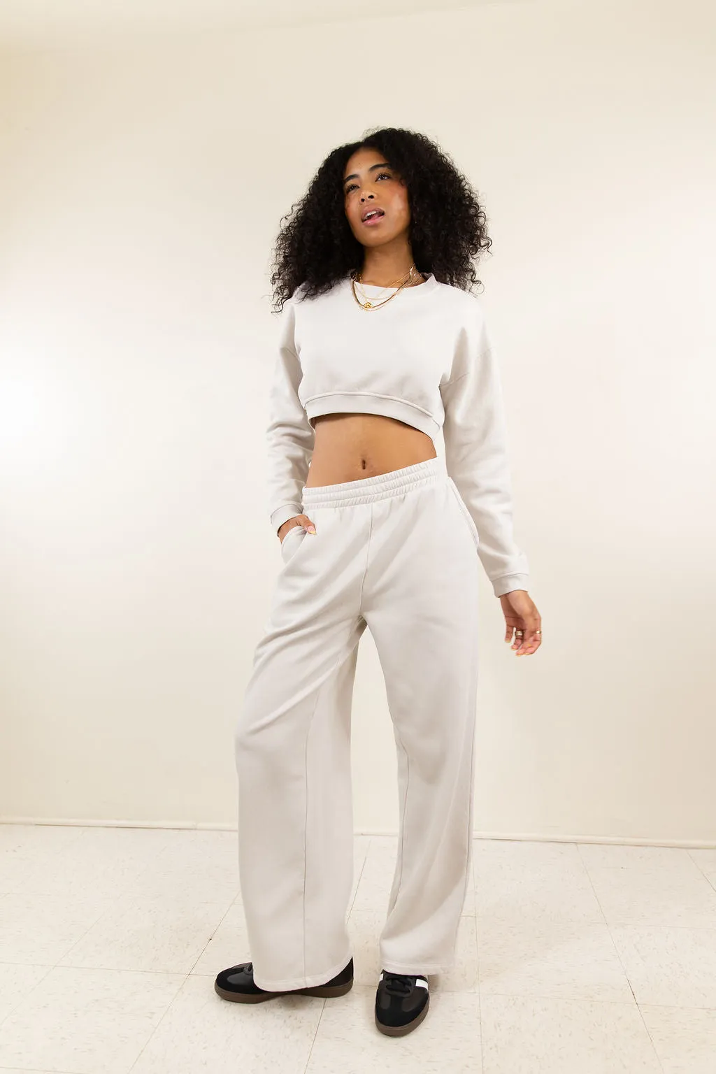 Basic Crop Sweatshirt