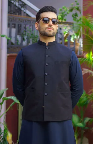 BLACK-SUITING
