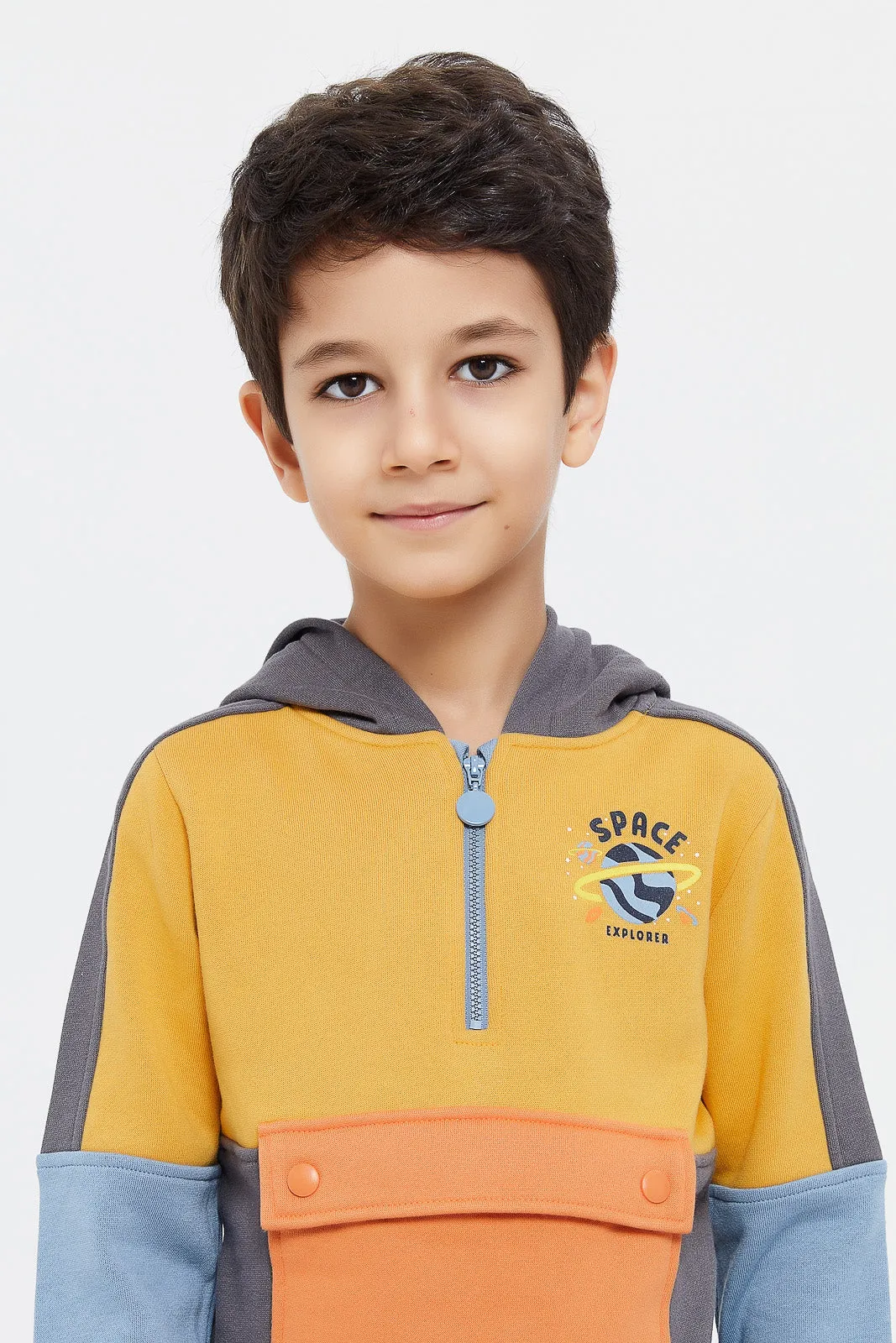Boys Multicolour Paneled Flap Pocket Hooded Sweat