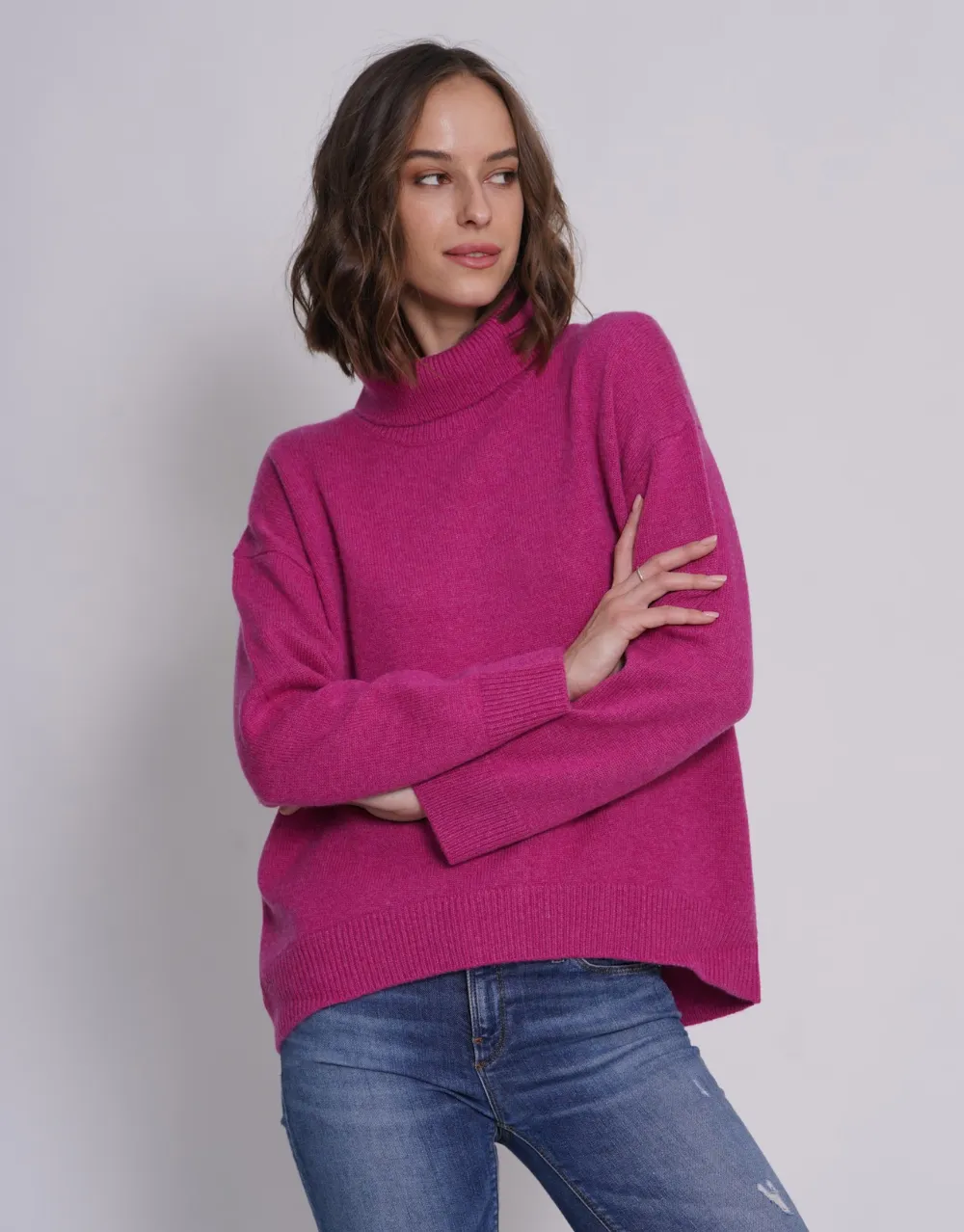 Cashmere Turtleneck Pullover in Berry