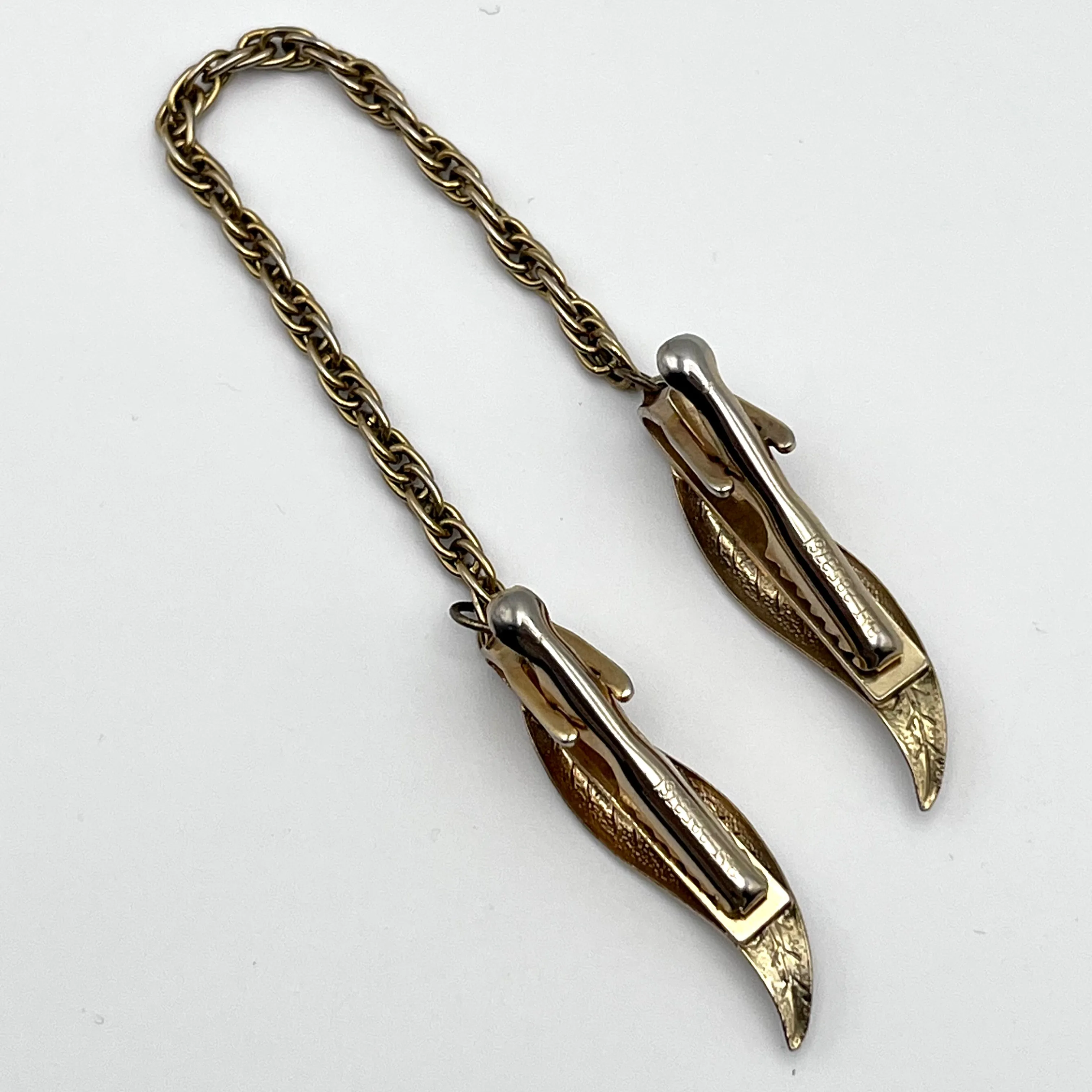 Late 50s/ Early 60s Gold-tone Leaf Sweater Clip