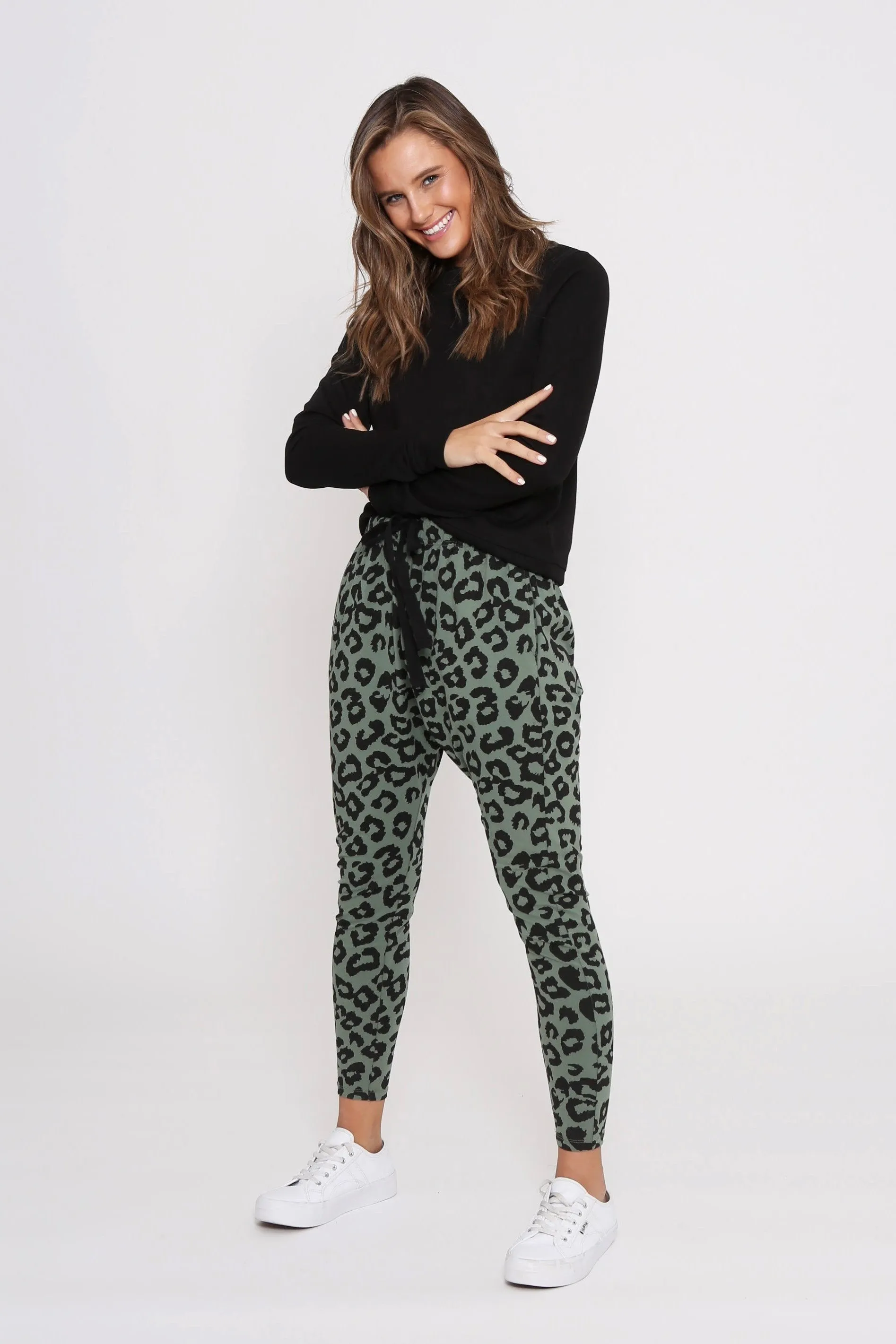 Mila Joggers - Khaki Leopard