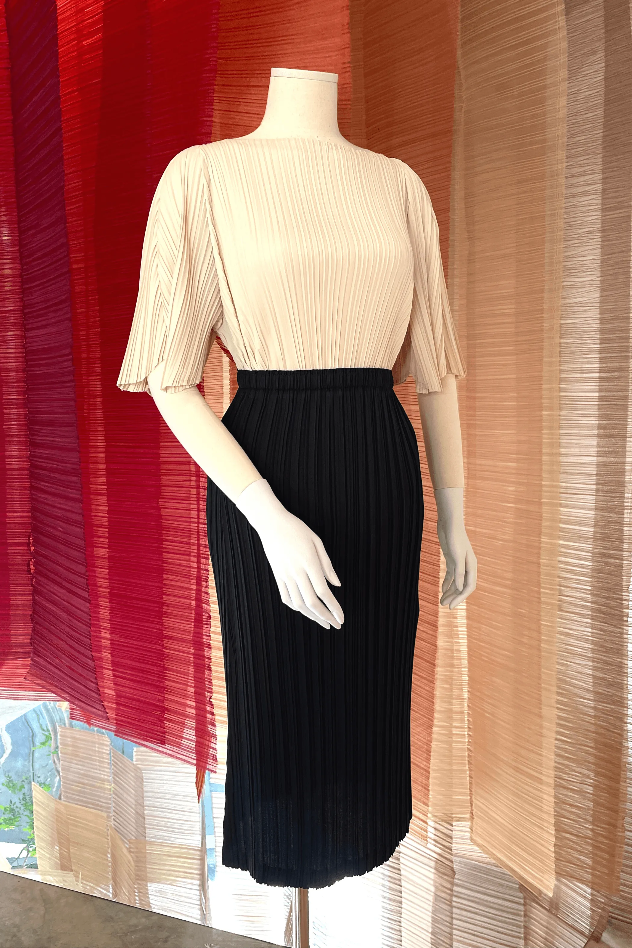 Sanya Pleated Pencil Skirt