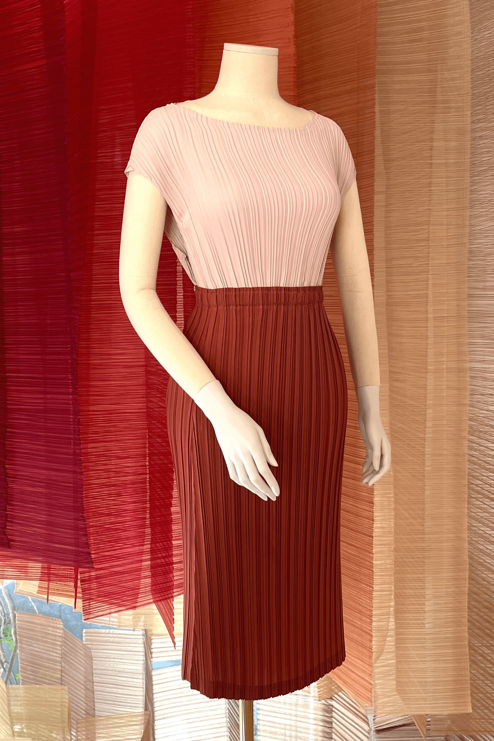 Sanya Pleated Pencil Skirt
