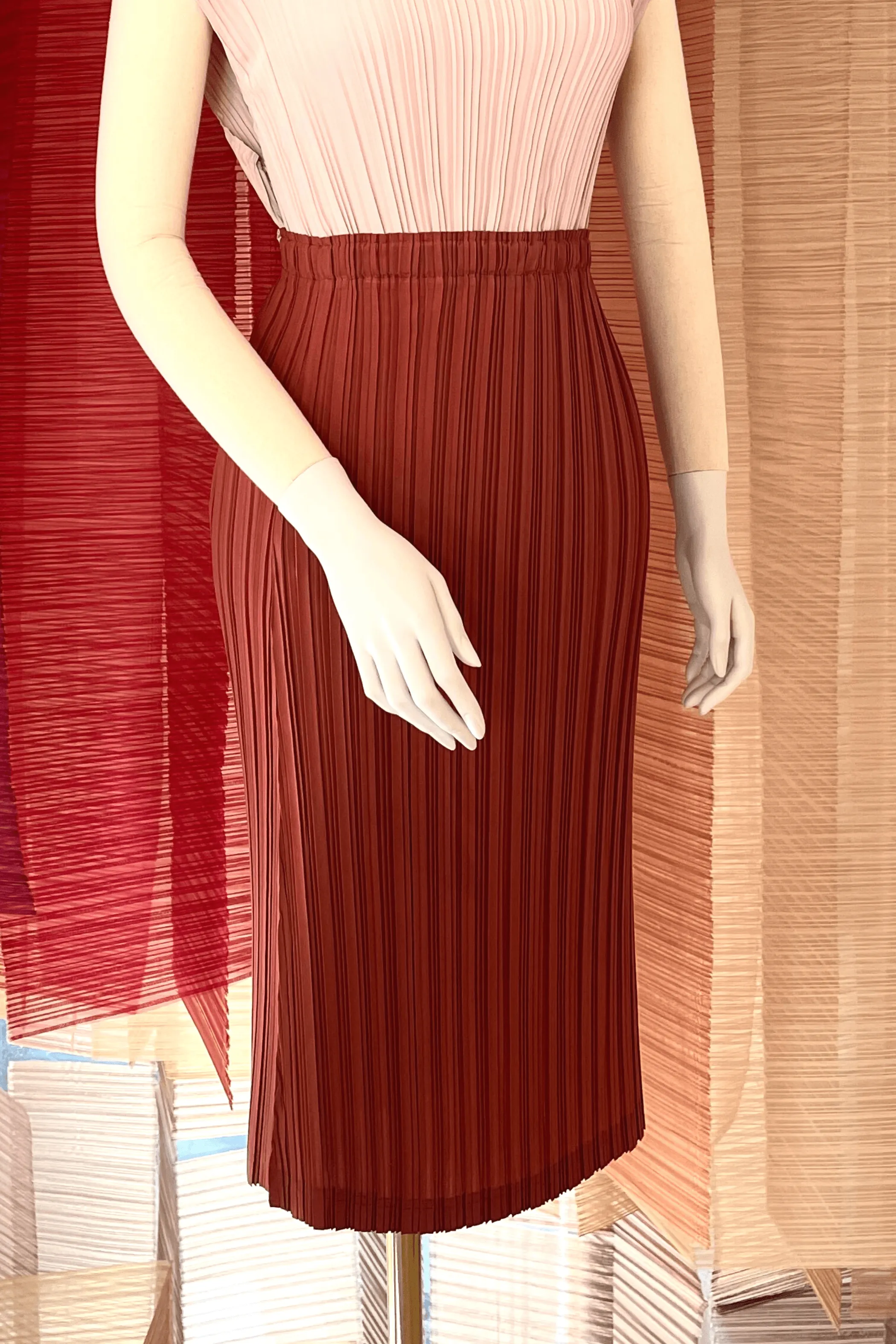 Sanya Pleated Pencil Skirt