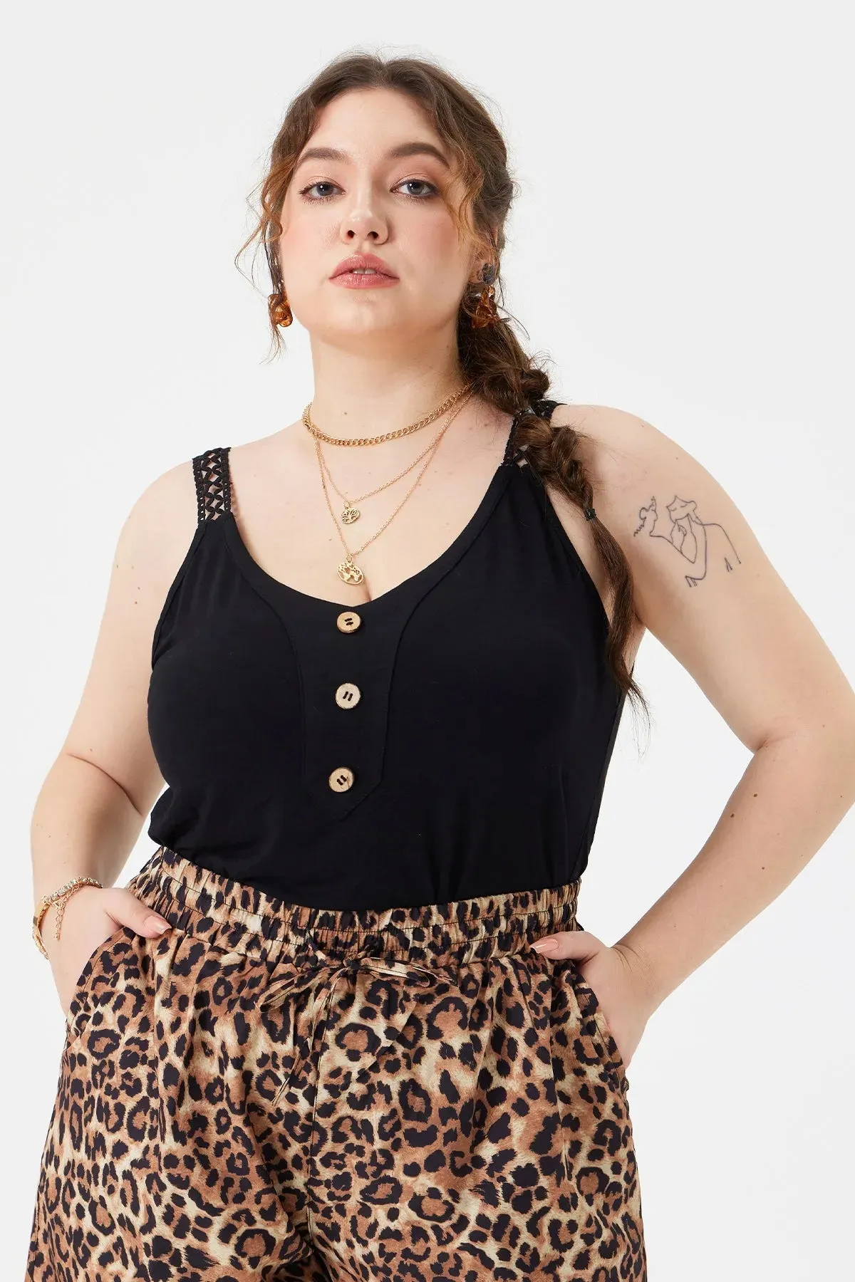 Solid Lace Straps Camisole Button Detail Tank