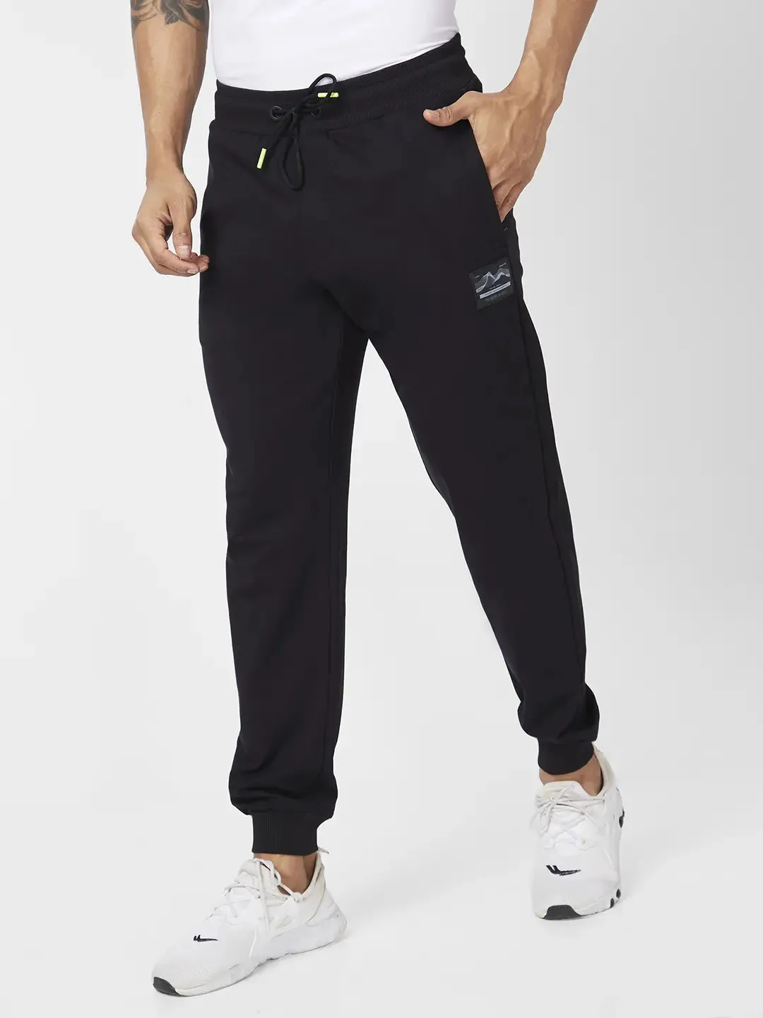 Spykar Men Black Blended Ankle Length Mid Rise Joggers Trackpant