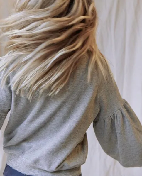 THE GREAT - The Bishop Sleeve Sweatshirt in Varsity Grey