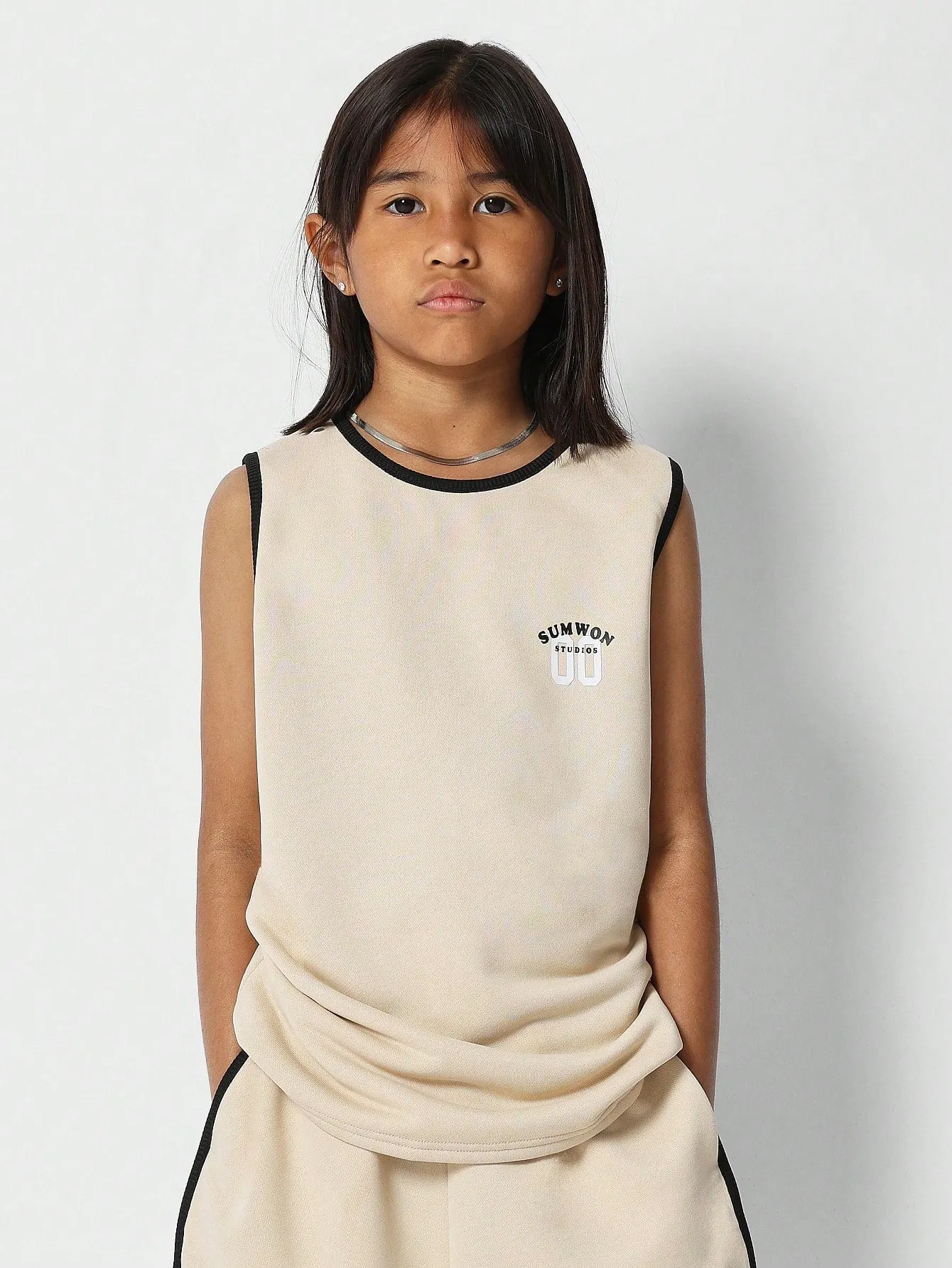 Tween Girls Contrast Binding Tank With Curve Hem Short 2 Piece Set