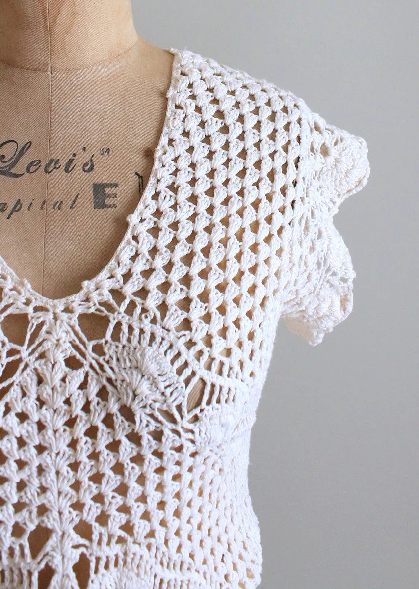 Vintage 1970s Scallop Hem Crochet Top